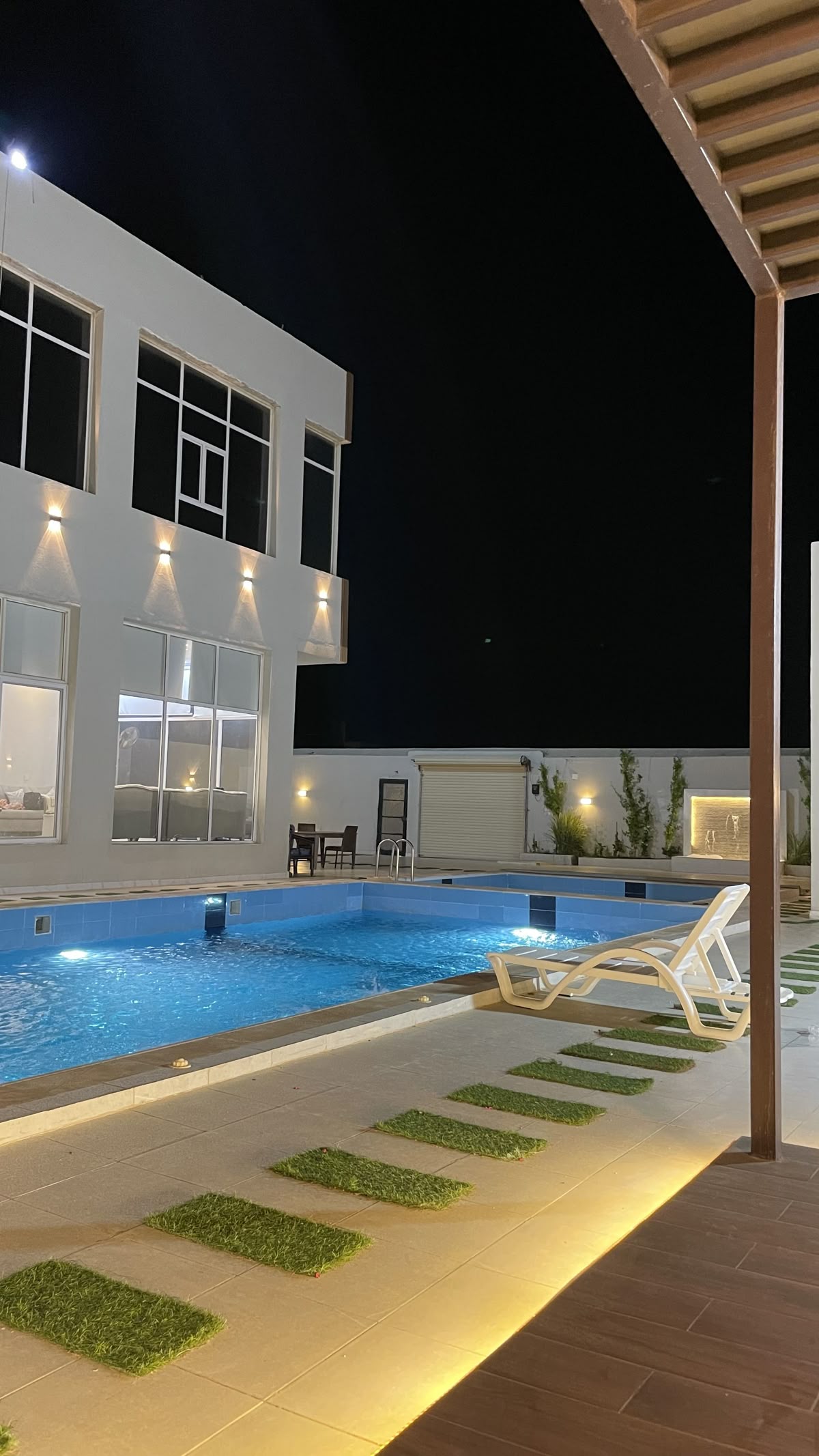 شركة تصميم حمامات سباحة فاخرة بالساحل الشمالي