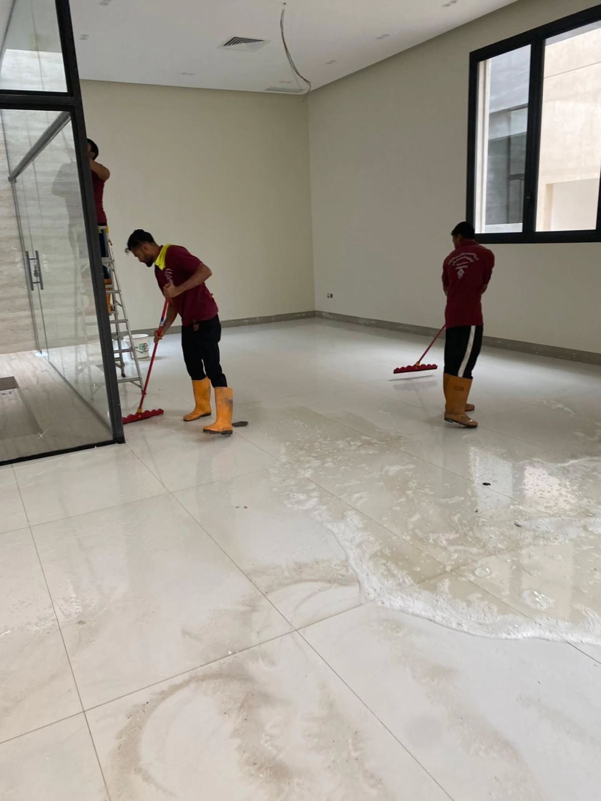 دليل اختيار أفضل شركة تنظيف خزانات بجدة رخيصة